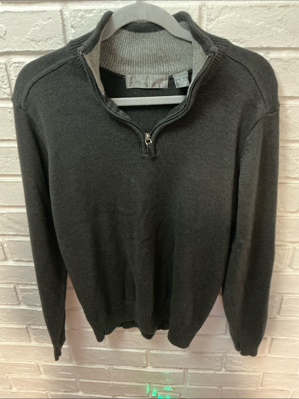 Oscar de la Renta Men’s Quarter Zip Casual Sweater Black & Gray Size M